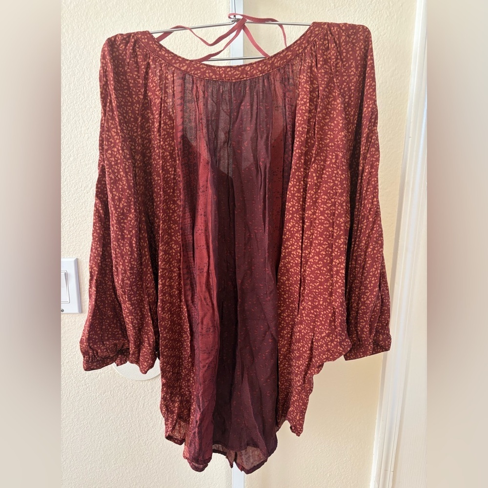 Free People Days of Romance Batwing Blouse in Burgundy - Size XS - Picture 4 of 5
